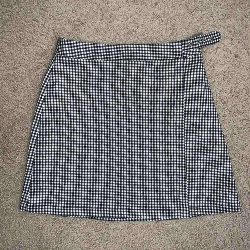 Brandy melville emerson skirt